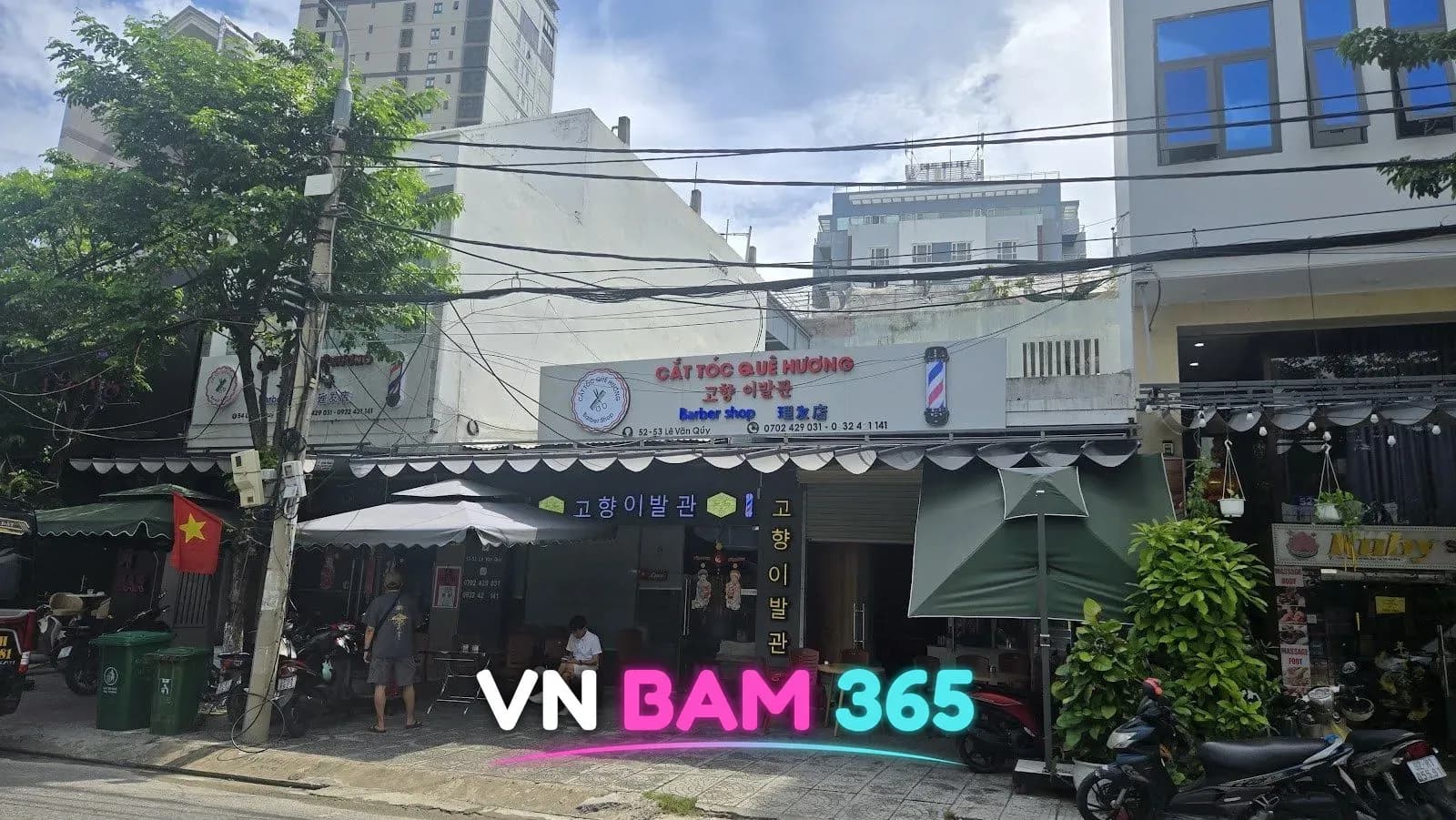 다낭 레반꾸이 거리 고향이발관 외관, CẮT TÓC QUÊ HƯƠNG 고향 이발관 간판